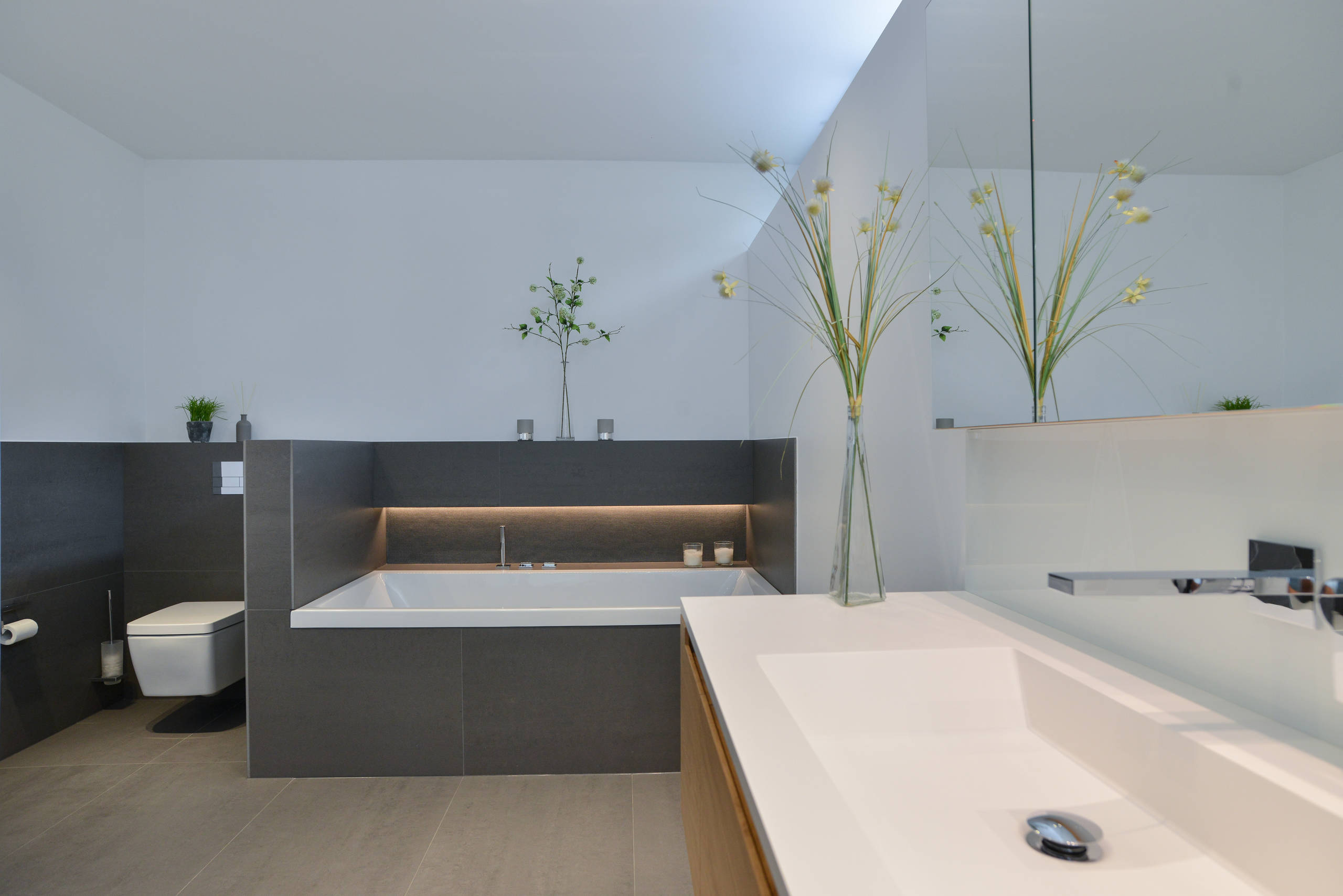 75 Beautiful Cement Tile Floor And Beige Floor Bathroom Pictures Ideas August 2020 Houzz