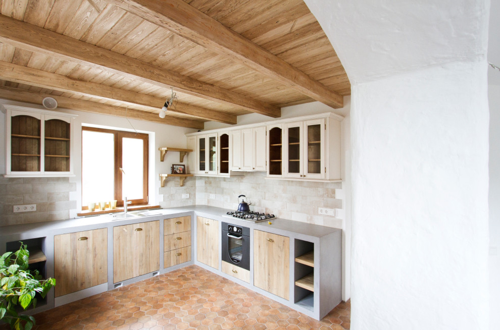 Дом в стиле австрийского шале. Кухня
