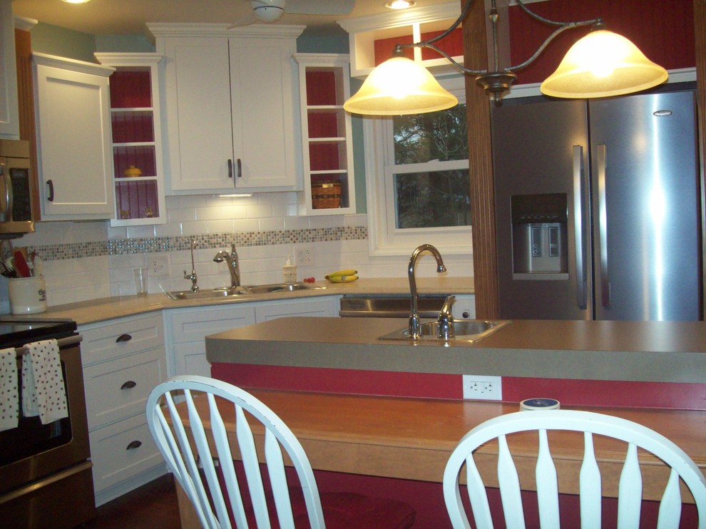 Inspiration for a transitional kitchen remodel in Columbus