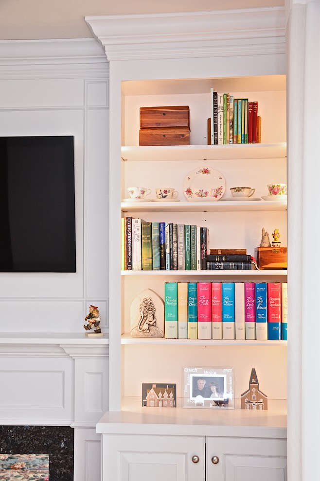 Bookcase/Built-in