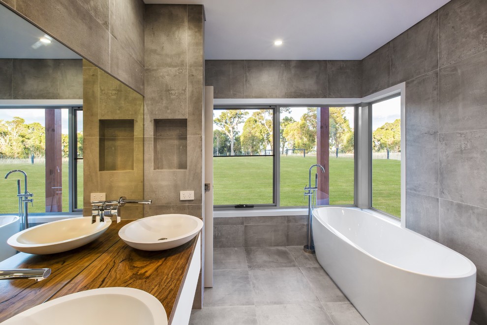 Design ideas for a contemporary bathroom in Perth.