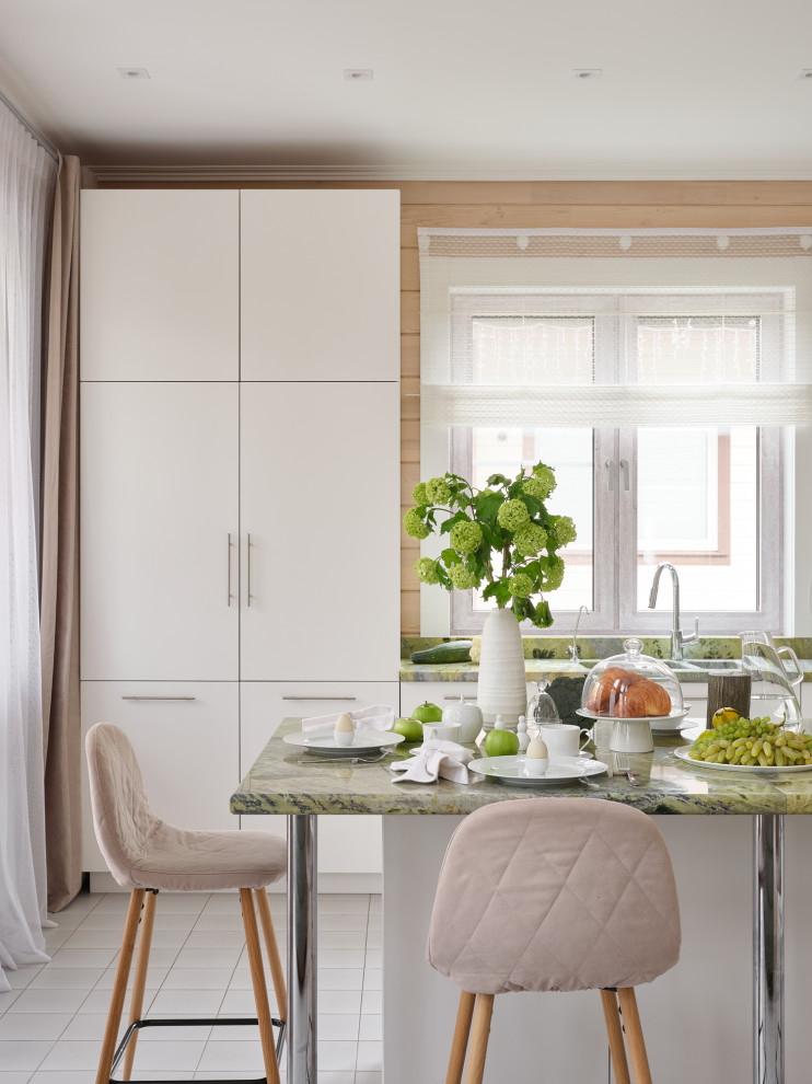 Интерьер двухэтажного дома из клееного бруса со вторым светом