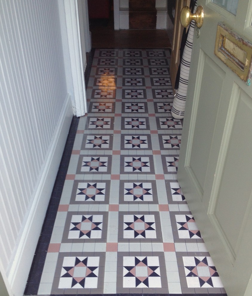 Photo of a traditional hallway in Cornwall with ceramic floors.