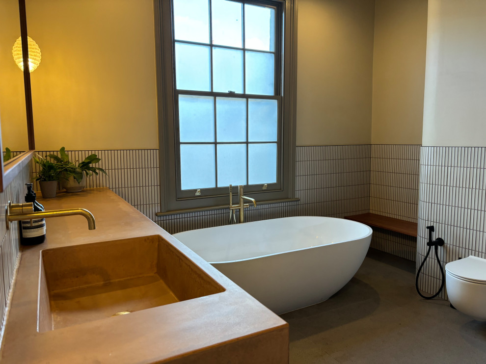 Family Bathroom N7