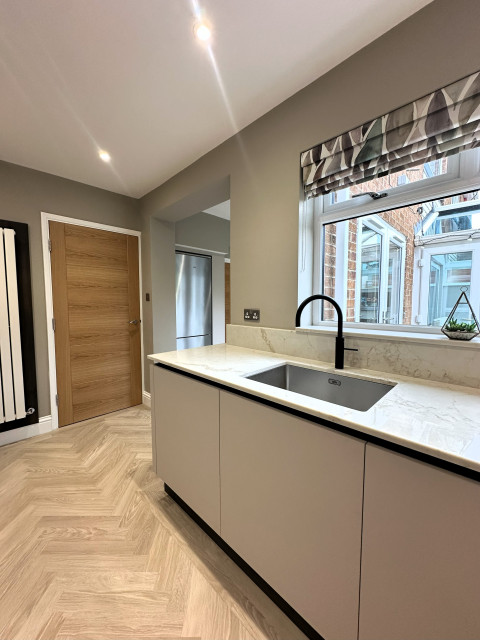 Contemporary Handleless Kitchen Diner Transformation contemporary-koek