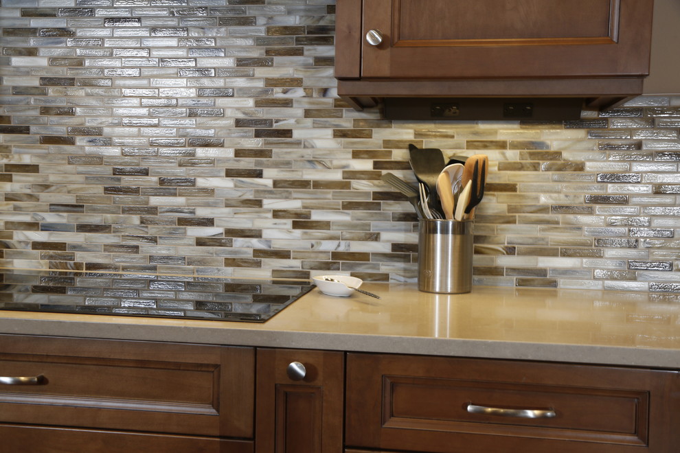 Kitchen - rustic kitchen idea in Seattle