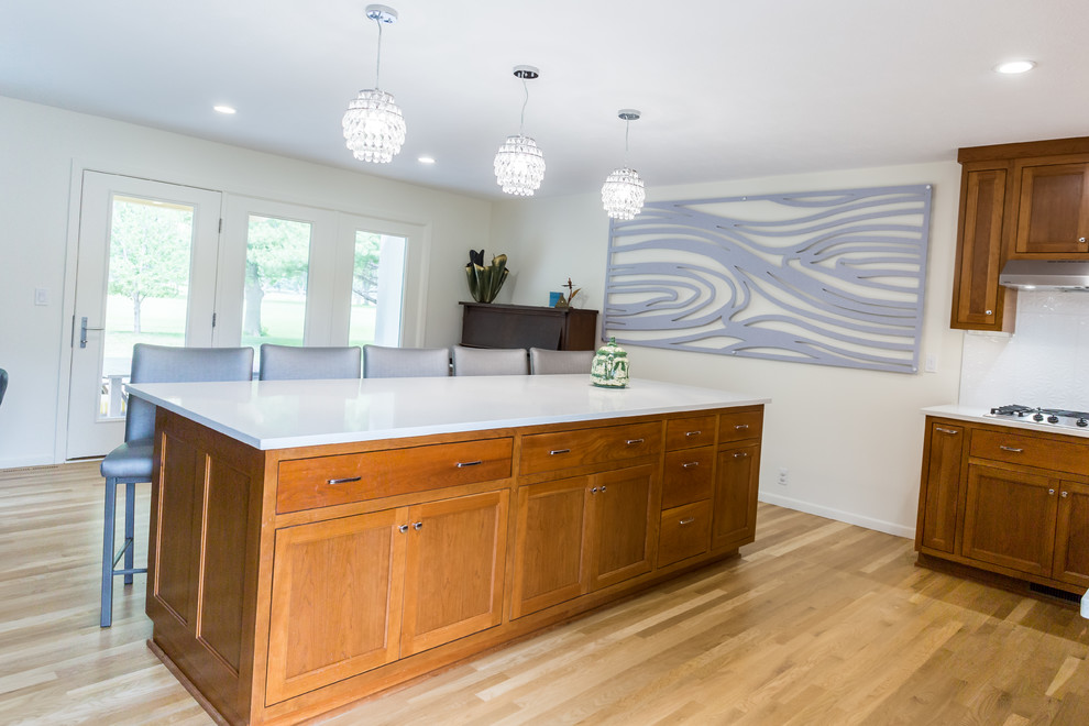 Kitchen, Midwest Simplicity Midcentury Kitchen Omaha by Videre