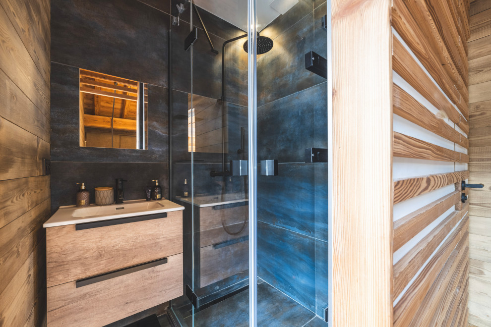 Salle d'eau?[Idées déco pour salle d'eau in bois clair and bois With un placard à porte affleurante, une douche à l'italienne, WC séparés, un carrelage gris, des carreaux de céramique, un mur gris, un sol en carrelage de céramique, un lavabo encastré, un sol gris, une cabine de douche à porte battante, un plan de toilette blanc, meuble simple vasque, meuble-lavabo suspendu and boiseries.]:[Idées déco pour salles d'eau in bois clair and bois With un placard à porte affleurante, une douche à l'italienne, WC séparés, un carrelage gris, des carreaux de céramique, un mur gris, un sol en carrelage de céramique, un lavabo encastré, un sol gris, une cabine de douche à porte battante, un plan de toilette blanc, meuble simple vasque, meuble-lavabo suspendu and boiseries.]