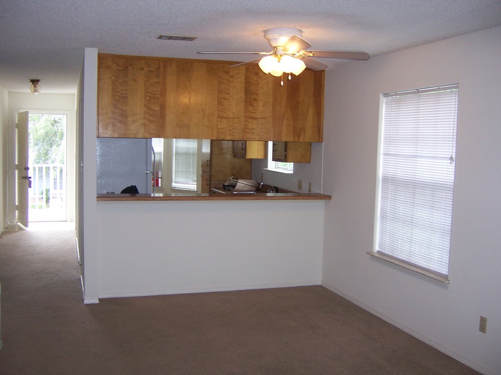 Back of upper kitchen facing living room