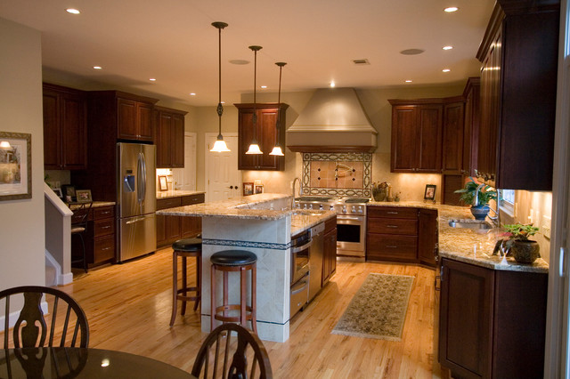 Seagraves Kitchen - Traditional - Kitchen - DC Metro - by Kitchen and ...