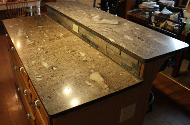 Cygnus/Coffee Brown Granite - Rustic - Kitchen - Kansas City - by