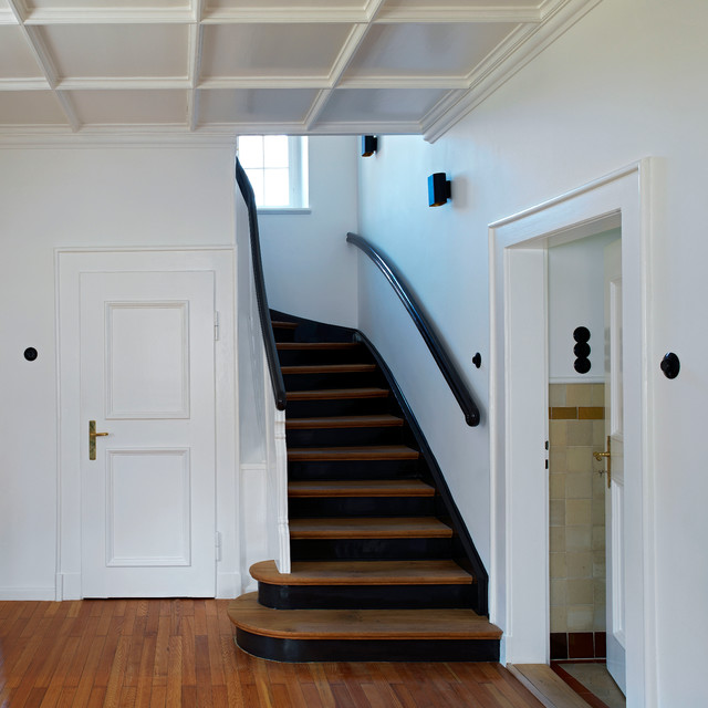 Haus am Tegernsee country-staircase