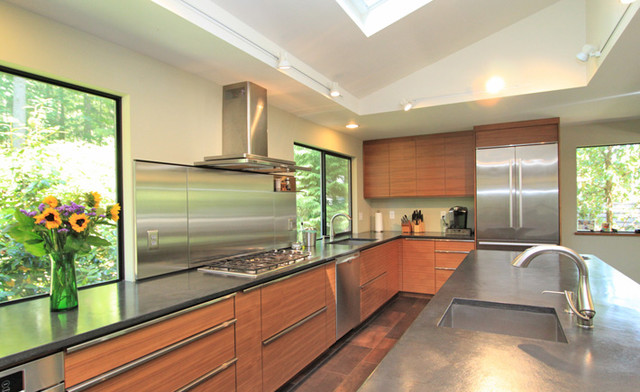 Kitchen & Bath Remodel contemporaneo-cucina