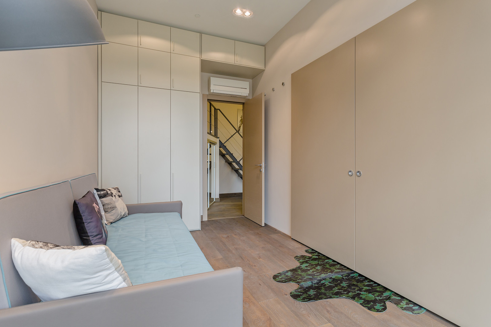 Просторная 4х комнатная квартира на Дубровке