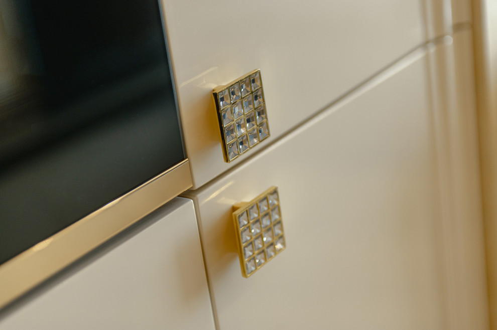 ЖК ЗАЗЕРКАЛЬЕ 407