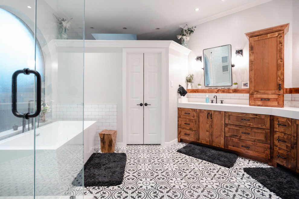 English Chestnut | Master Bathroom