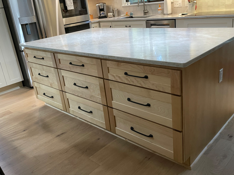 LAKE MONTICELLO KITCHEN REMODEL