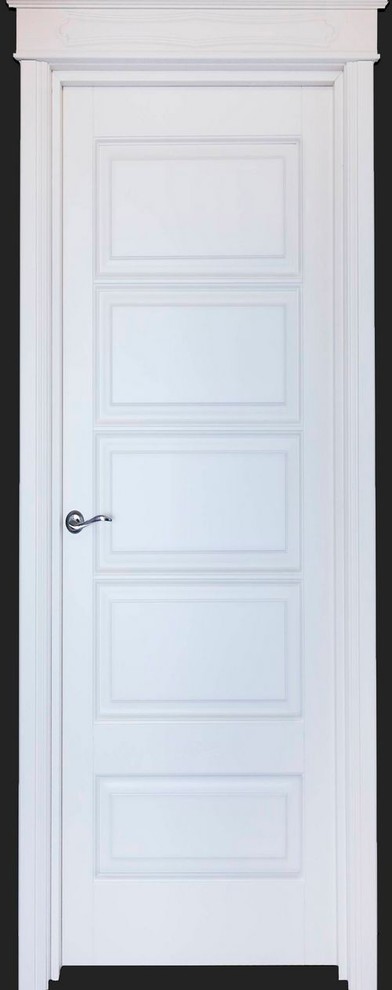 Белые двери