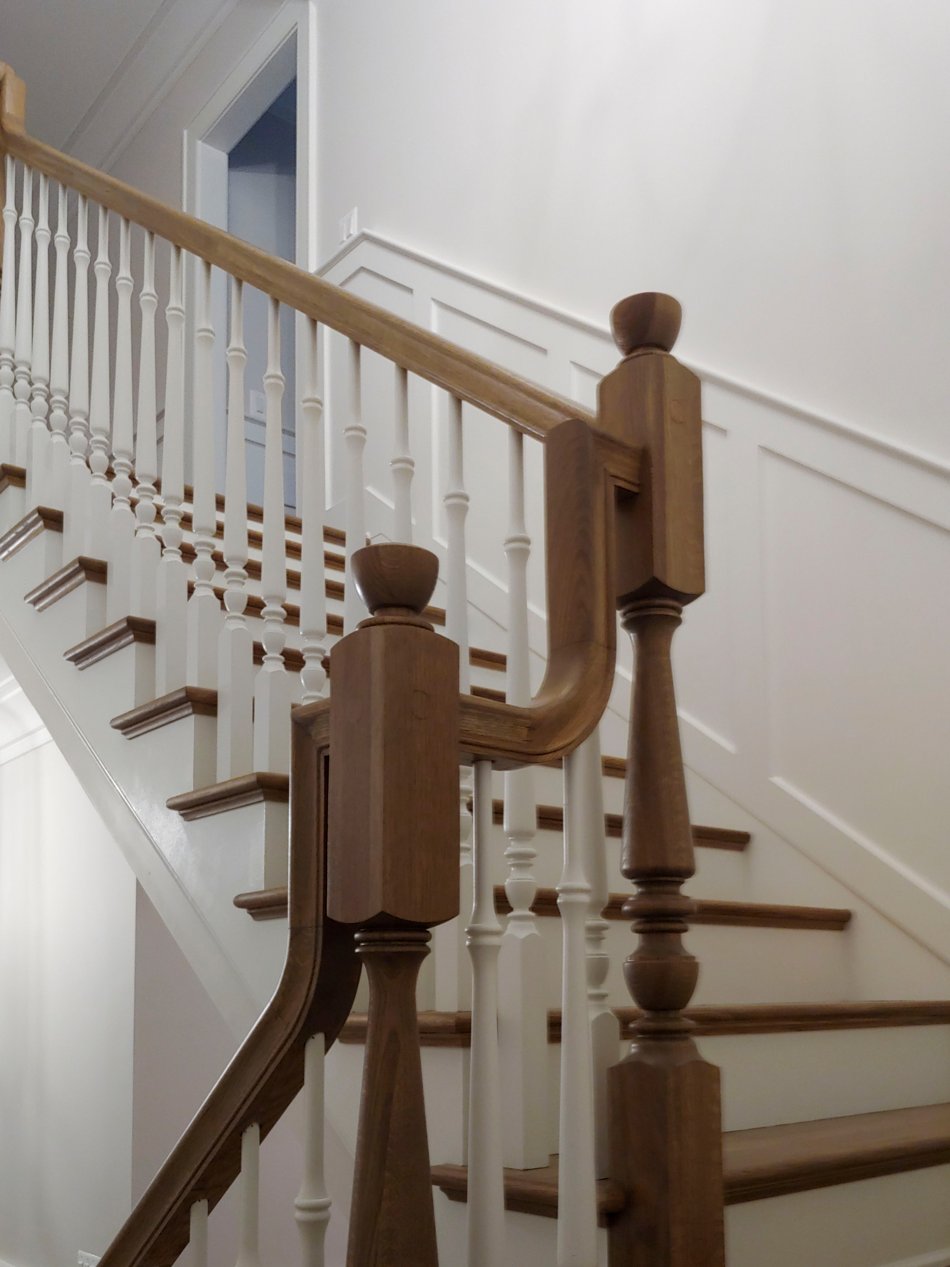 103_Classic Staircase with Stunning Handcrafted Oak Railing System, Aldie VA 201