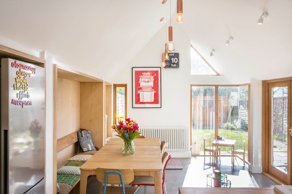 This is an example of a scandinavian dining room in Oxfordshire.