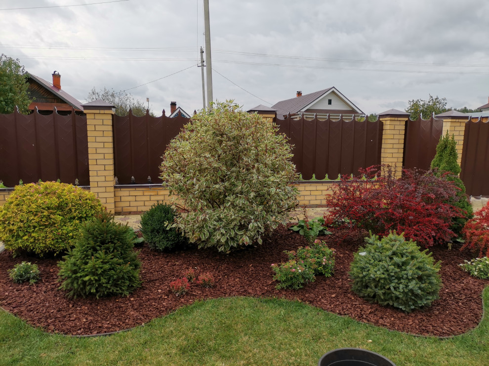 Кокшайск. Пергола – качель, шпалерный забор и обновление участка.