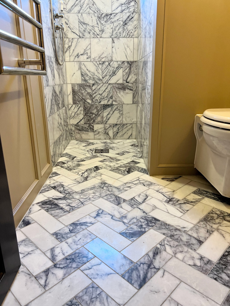 Downstairs shower room, N1