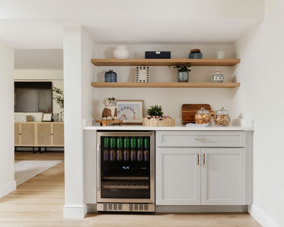 Home bar - transitional home bar idea in Boston