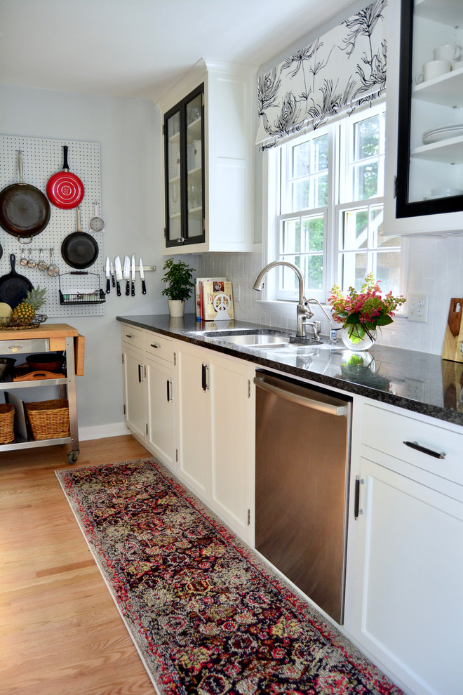 Home design - transitional home design idea in Grand Rapids