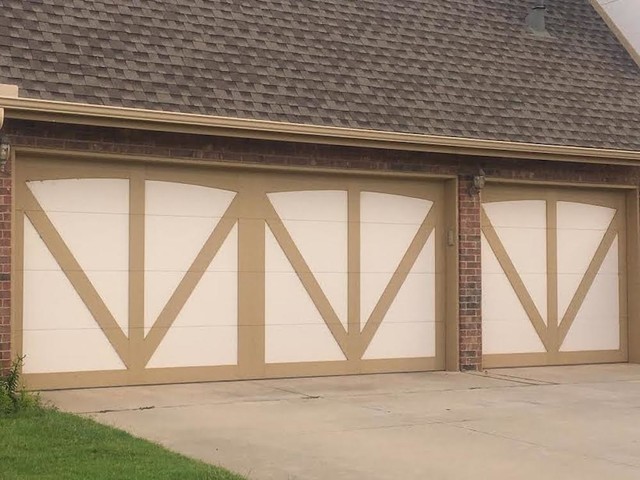 Custom Smart Trim Landhausstil Garage Oklahoma City