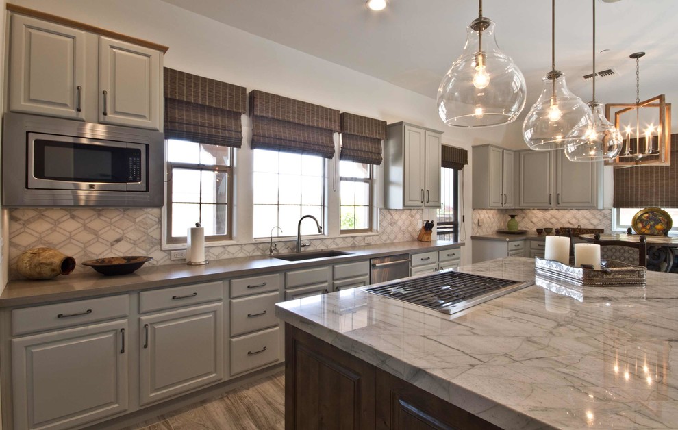 Example of a transitional kitchen design in Phoenix