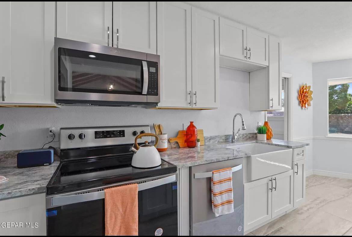42" Tall Wall Cabinets Kitchen