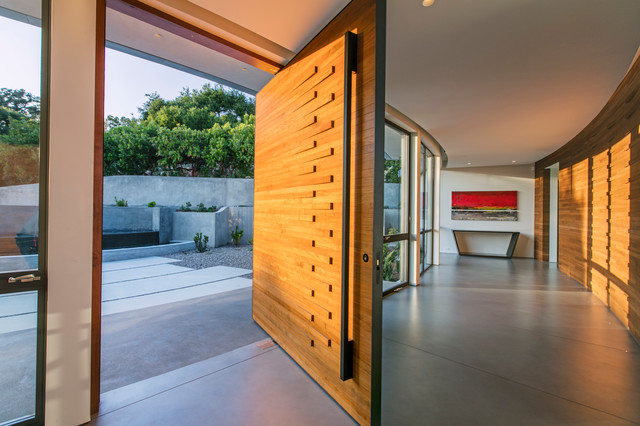 Singular Santa Barbara Modern contemporaneo-entrada