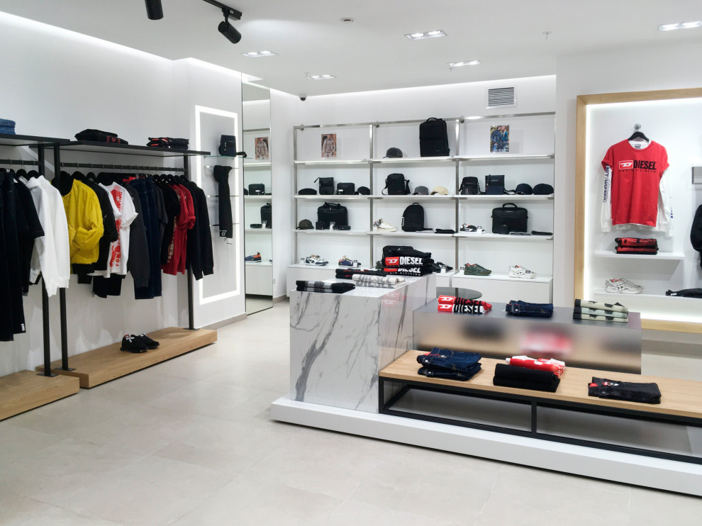 Мультибрендовый бутик "Драйв" ТК "Гостиный двор", г. Челябинск