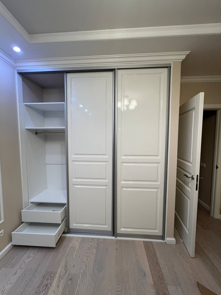 Шкаф купе глянец