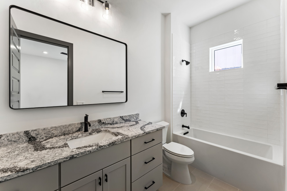 Bathroom - transitional bathroom idea in Miami