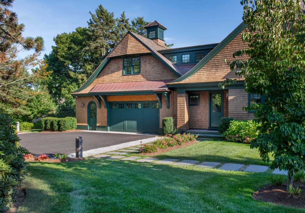 Inspiration for a transitional home design remodel in Boston