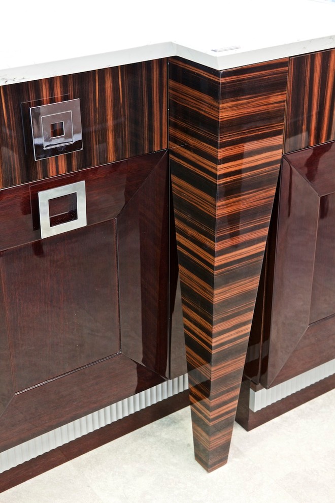 ИМПЕРИЯ, КЛАССИЧЕСКАЯ МОДЕЛЬ КУХНИ.