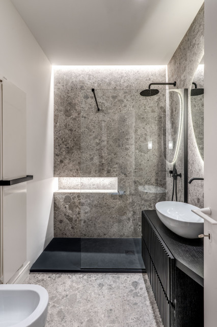 H. Elegant Apartment badrum