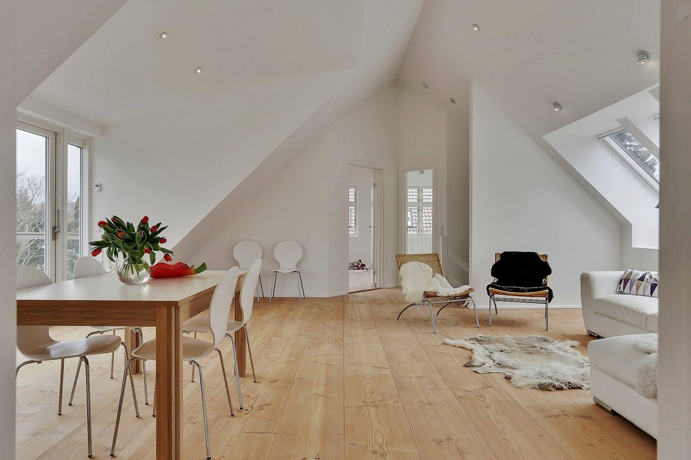 Photo of a scandinavian family room in Other.