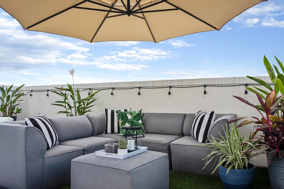 Home design - transitional home design idea