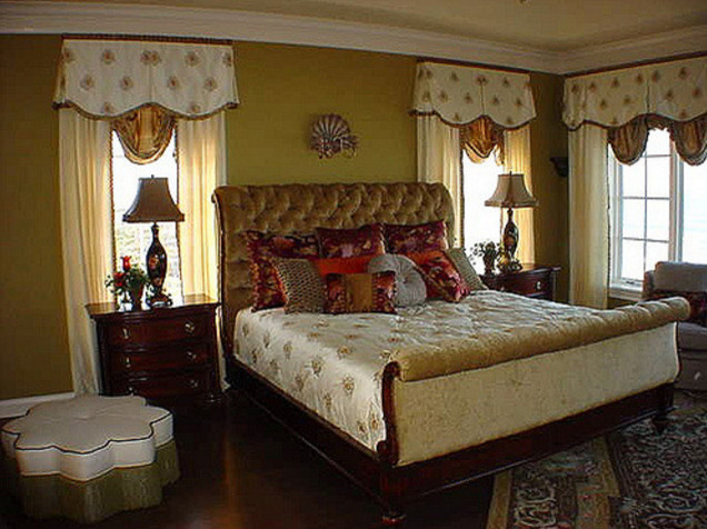 Home design - transitional home design idea in Orlando