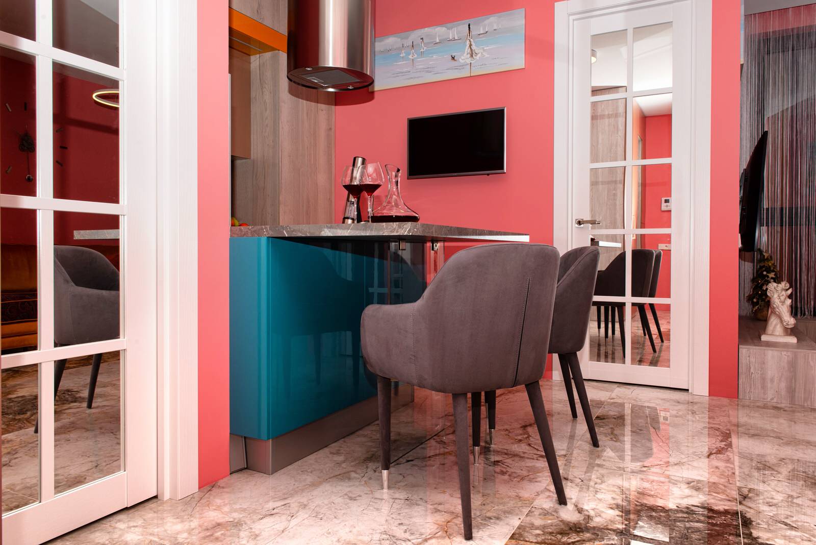 Квартира в цвете «соблазнительный коралл». ЖК «Лайнер»