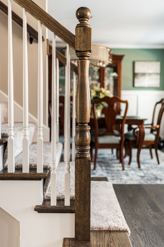 Transitional entryway photo in Chicago