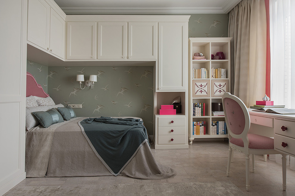 This is an example of a mid-sized transitional kids' bedroom for kids 4-10 years old and girls in Moscow with green walls, cork floors and beige floor.