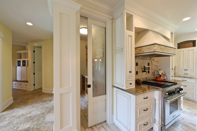 Kettner Transitional Mountain Style Traditional Kitchen