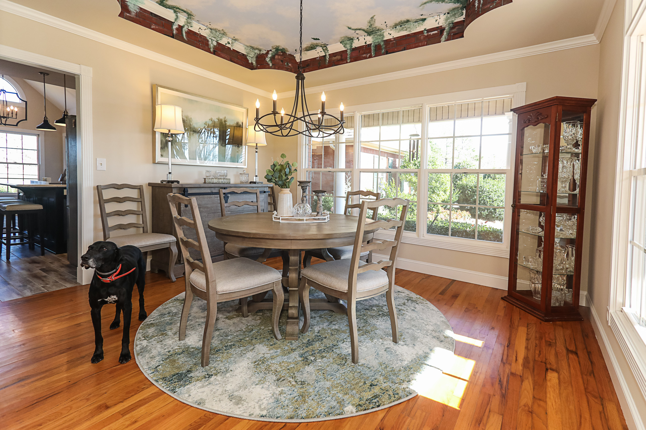 Lula Kitchen & Butler's Pantry