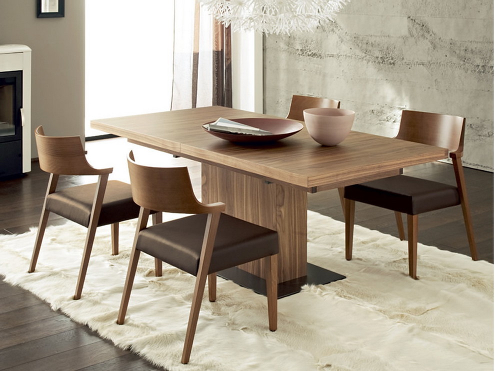 Vita and Lirica 5 PC Dining Set (Table and 4 Side Chairs)