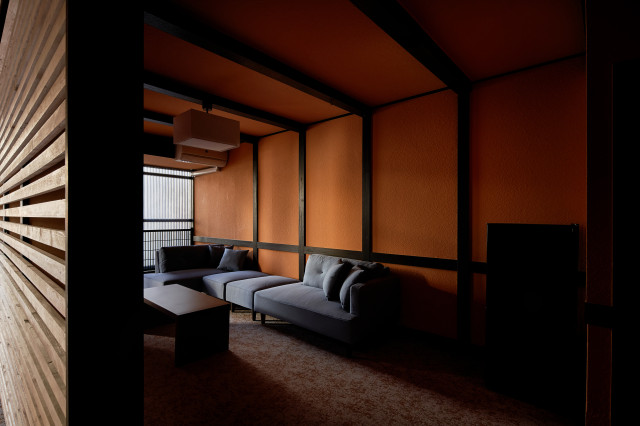 弓矢町ゲストハウス japones-moderno-comedor