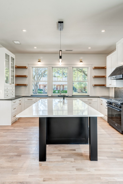 1318 Apache arts-and-crafts-kitchen