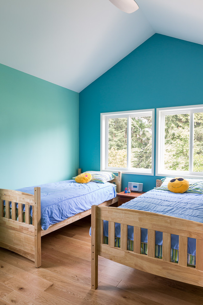 Inspiration for a large transitional home design remodel in Seattle